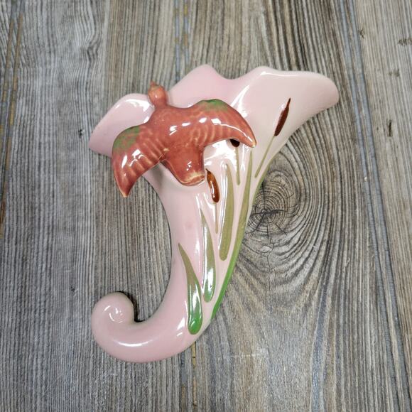 Vintage Pink Wall Pocket Vase, Duck Cattails & Cornucopia - Picture 2 of 5